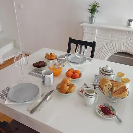 La Maison D'aurèle Bed & Breakfast 3*